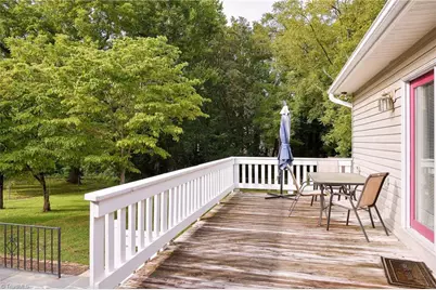 700 Windsor Avenue, Lexington, NC 27292 - Photo 8