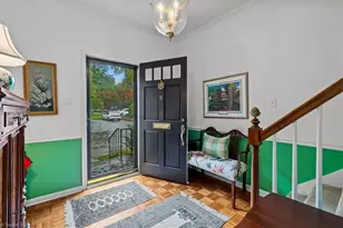 10 Fountain Manor Dr, Greensboro, NC 27405 - Photo 4