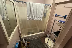 311 S Washington Ave, Reidsville, NC 27320 - Photo 8