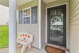 754 Peachtree Meadows Cir, Kernersville, NC 27284 - Photo 6