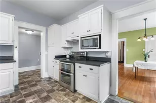 104 E Wilson St, Mebane, NC 27302 - Photo 16