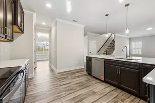 513 Stonewell Ct, Pleasant Garden, NC 27313 - Photo 4