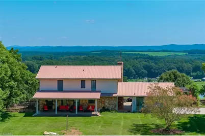 6350 Roscoe Road, Denton, NC 27239 - Photo 1