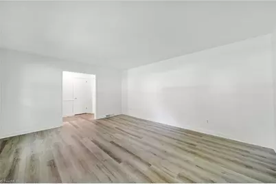 2312 Dover Place, High Point, NC 27265 - Photo 10