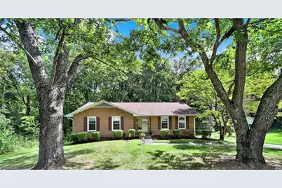 2312 Dover Place, High Point, NC 27265 - Photo 2