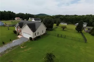 550 Honeysuckle Ridge, Asheboro, NC 27205 - Photo 4