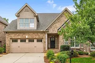 10 Blakeney Pl, Greensboro, NC 27408 - Photo 1