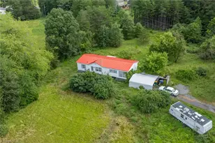 589 Alvis Ln, Winston-Salem, NC 27107 - Photo 2