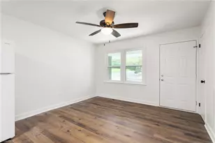 1322 Elm St, Burlington, NC 27217 - Photo 8