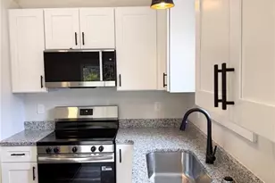 6935 Tia Ct, Thomasville, NC 27360 - Photo 14