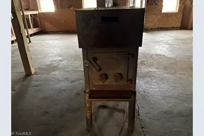 1610 Nc Highway 61, Whitsett, NC 27377 - Photo 20