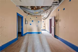 220 S Scales St, Reidsville, NC 27320 - Photo 32