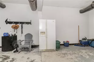 634 E Swannanoa Ave, Liberty, NC 27298 - Photo 42