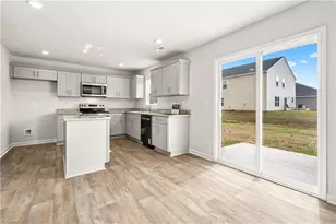 304 Aspen Place Ct, Thomasville, NC 27360 - Photo 8