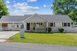 300 Willowbrook Dr, Thomasville, NC 27360 - Photo 1