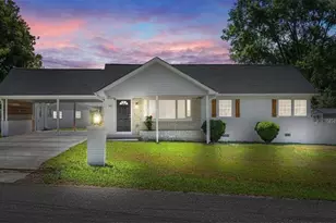 300 Willowbrook Dr, Thomasville, NC 27360 - Photo 2