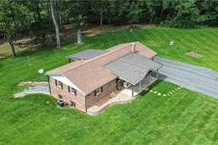 834 Pine Swamp Rd, Sparta, NC 28675 - Photo 4