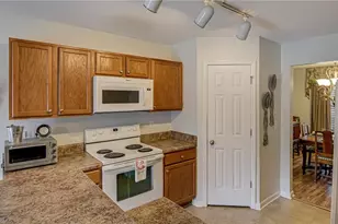 4095 Heather View Ln, Winston-Salem, NC 27127 - Photo 10