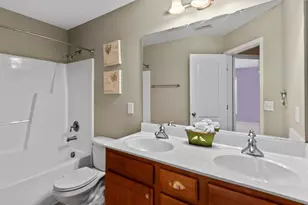 4032 Comrie Ln, Burlington, NC 27215 - Photo 16