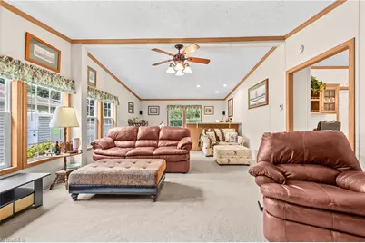 6904 Campbell Road, Pleasant Garden, NC 27313 - Photo 18