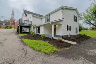 205 Key St, Pilot Mountain, NC 27041 - Photo 4