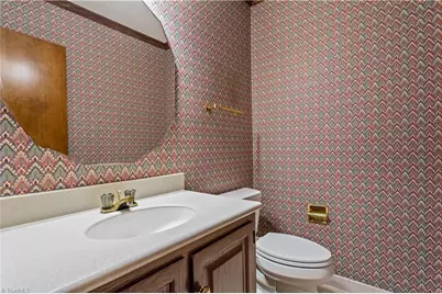 4 Ramsgate Court, Greensboro, NC 27403 - Photo 18