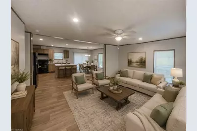 484 Avenue K, Lexington, NC 27292 - Photo 2