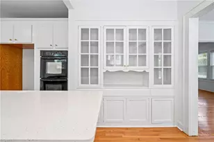 316 Spring St, Thomasville, NC 27360 - Photo 16