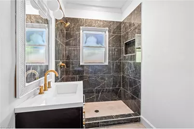 316 Spring Street, Thomasville, NC 27360 - Photo 20