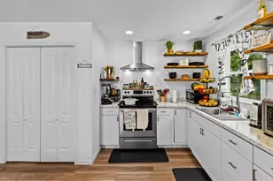 200 S New St, Liberty, NC 27298 - Photo 4