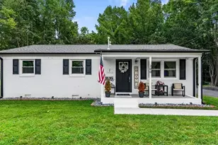 200 S New St, Liberty, NC 27298 - Photo 2