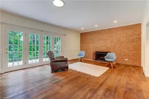 1006 Oakcrest Dr, Reidsville, NC 27320 - Photo 10