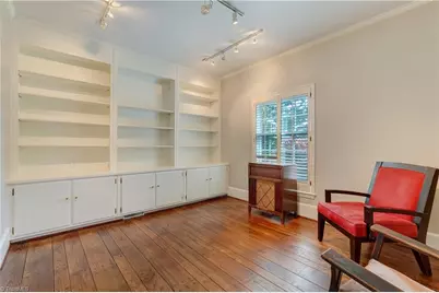 1006 Oakcrest Drive, Reidsville, NC 27320 - Photo 8