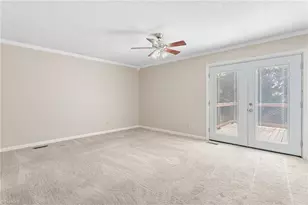 403 Edinburgh Dr, Burlington, NC 27215 - Photo 18