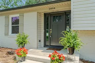 2804 Edgewood Ave, Burlington, NC 27215 - Photo 2