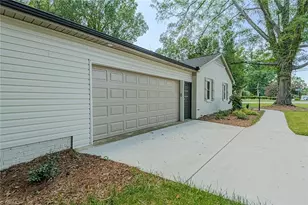 2804 Edgewood Ave, Burlington, NC 27215 - Photo 30