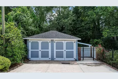 209 W Bessemer Avenue, Greensboro, NC 27401 - Photo 46