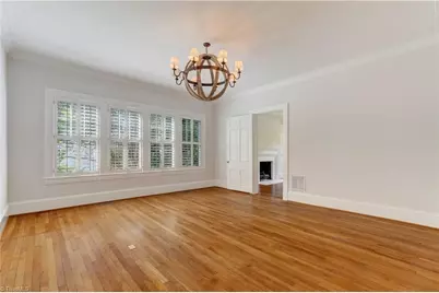 209 W Bessemer Avenue, Greensboro, NC 27401 - Photo 10