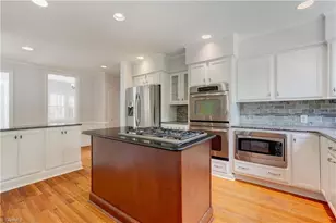 209 W Bessemer Ave, Greensboro, NC 27401 - Photo 22