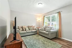 304 Roanoke St, Reidsville, NC 27360 - Photo 8