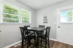 304 Roanoke St, Reidsville, NC 27360 - Photo 16