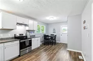 304 Roanoke St, Reidsville, NC 27360 - Photo 14