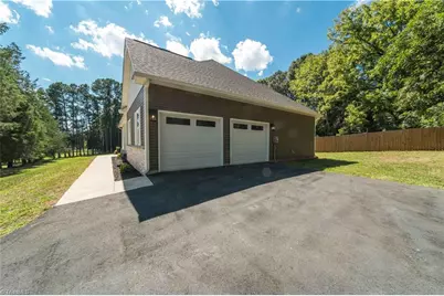 10265 N Nc Highway 150, Clemmons, NC 27012 - Photo 32