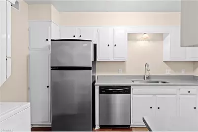 344 Hanover Arms Court #D, Winston-Salem, NC 27104 - Photo 12