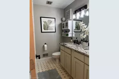 2122 Pebble Drive, Greensboro, NC 27410 - Photo 18