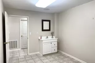 510 W Center St, Lexington, NC 27292 - Photo 18