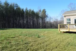 5673 Falkirk Dr, Greensboro, NC 27409 - Photo 32