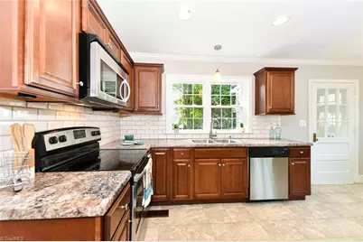 1127 W Northwood Street, Greensboro, NC 27408 - Photo 12