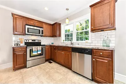 1127 W Northwood Street, Greensboro, NC 27408 - Photo 10