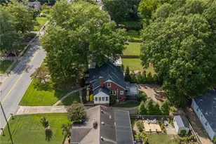 416 W Lexington Ave, High Point, NC 27262 - Photo 44